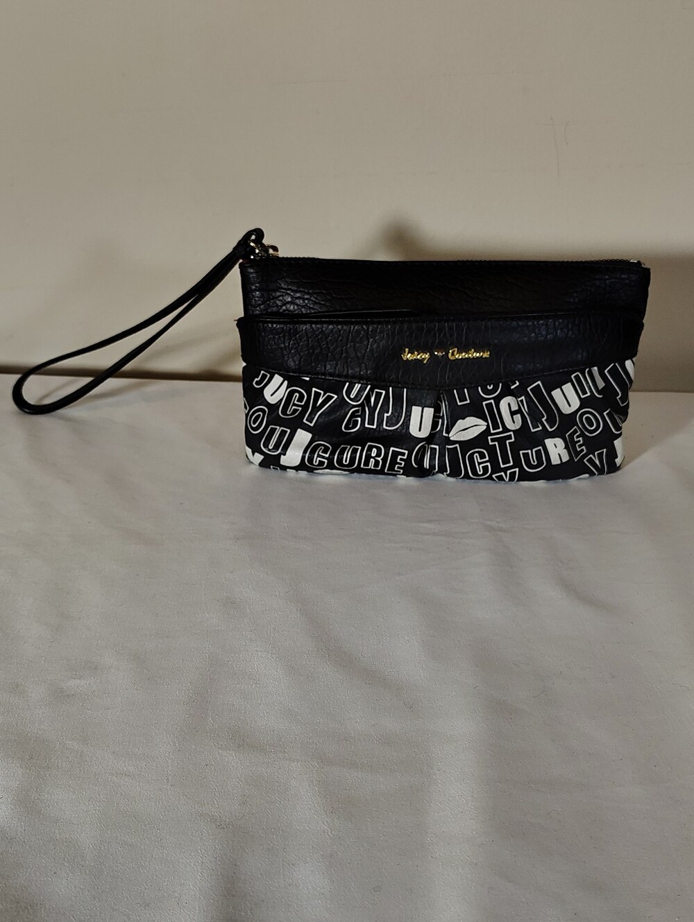 Juicy Couture Wristlet